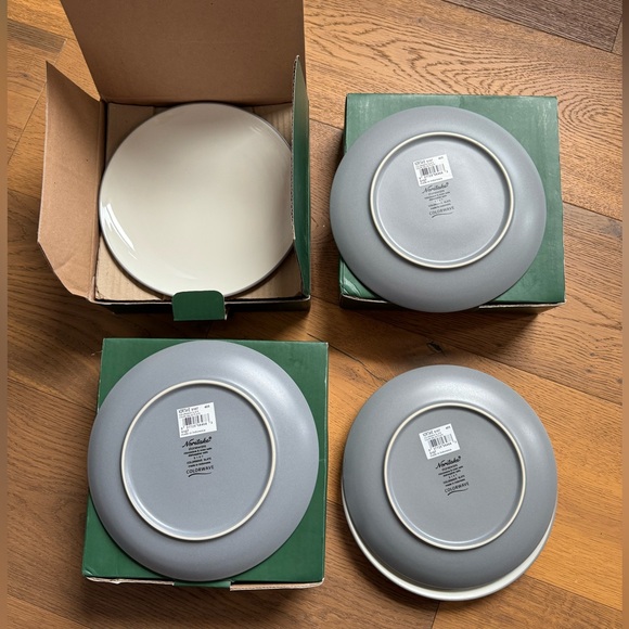 NORITAKE Colorwave Slate White 8.25" Salad Plates, 4 sets of 4 BRAND NEW IN BOX - Picture 3 of 3